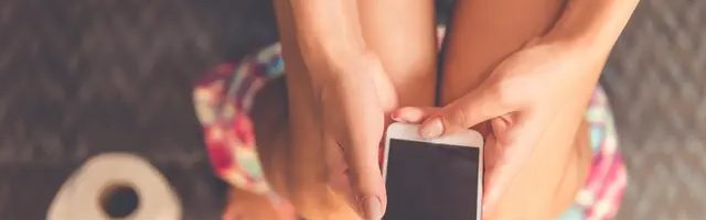 Thói quen xấu khi đi vệ sinh khiến cơ thể bệnh tật